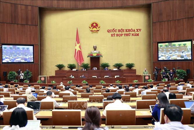 Quang cảnh phiên họp chiều 2/6. Ảnh: Doãn Tấn -TTXVN Thông cáo báo chí số 11, Kỳ họp thứ 5, Quốc hội khóa XV ảnh 1