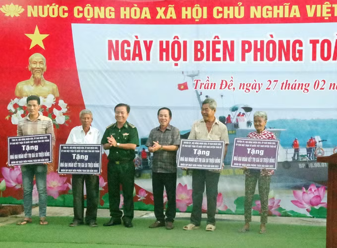 Sóc Trăng tổ chức nhiều hoạt động nhân Ngày hội Biên phòng toàn dân khu vực biên giới biển ảnh 4
