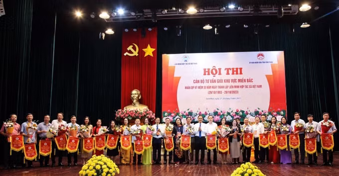 Nâng cao kiến thức, kỹ năng tư vấn về lĩnh vực kinh tế tập thể, hợp tác xã ảnh 4