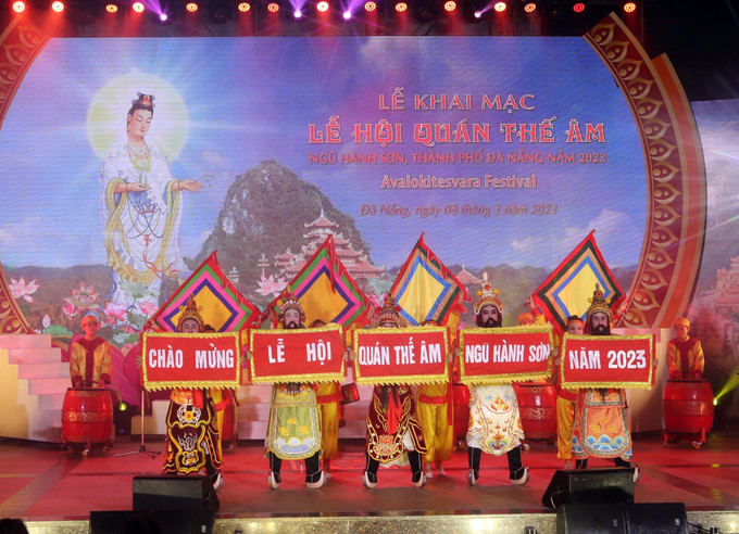 Biểu diễn nghệ thuật tại Lễ hội Quán Thế Âm Ngũ Hành Sơn. Ảnh: Trần Lê Lâm – TTXVN Khai mạc Lễ hội Quán Thế Âm Ngũ Hành Sơn năm 2023 ảnh 3