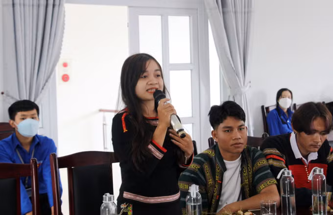 Đắk Lắk tuyên dương sinh viên dân tộc thiểu số tiêu biểu năm 2022 ảnh 1