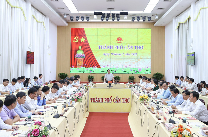 Quang cảnh buổi làm việc. Ảnh: Dương Giang-TTXVN Thủ tướng Phạm Minh Chính: Cần Thơ phải phát huy vai trò trung tâm, động lực phát triển của vùng Đồng bằng sông Cửu Long ảnh 3