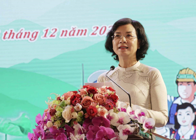 Phó Chủ tịch UBND tỉnh Bình Phước Trần Tuyết Minh phát biểu tại Hội nghị biểu dương, tôn vinh các điển hình tiên tiến trong vùng đồng bào dân tộc thiểu số lần thứ nhất tỉnh Bình Phước năm 2023. Ảnh: K GỬIH - TTXVN Đảm bảo an ninh trật tự vùng dân tộc thiểu số ở Bình Phước (Bài cuối) ảnh 2