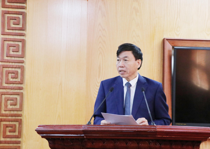 Chủ tịch UBND tỉnh Lai Châu Lê Văn Lương báo cáo sơ kết nghị quyết tại Hội nghị. Chủ tịch UBND tỉnh Lai Châu Lê Văn Lương báo cáo sơ kết nghị quyết tại Hội nghị.