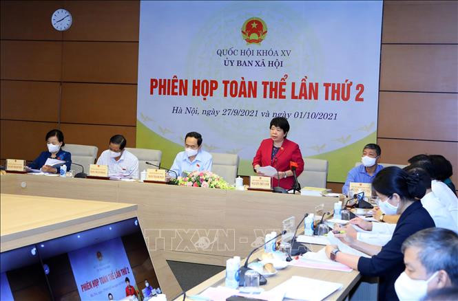 Chủ nhiệm Ủy ban Xã hội của Quốc hội Nguyễn Thúy Anh phát biểu khai mạc, sáng 27/9. Ảnh: Nguyễn Điệp/TTXVN Tình trạng lạm dụng, trục lợi Quỹ Bảo hiểm y tế vẫn chưa được giải quyết triệt để ảnh 1