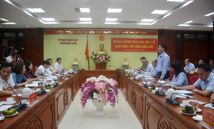 Quang cảnh buổi làm việc. Ảnh: Hoài Thu – TTXVN Đoàn công tác Bộ Y tế làm việc với tỉnh Đắk Lắk ảnh 3
