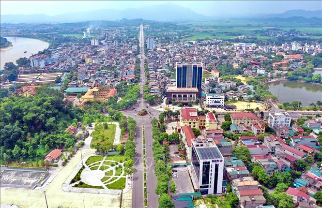Một góc thành phố Tuyên Quang nhìn từ trên cao. Ảnh TTXVN phát Công nhận thành phố Tuyên Quang là đô thị loại II ảnh 1