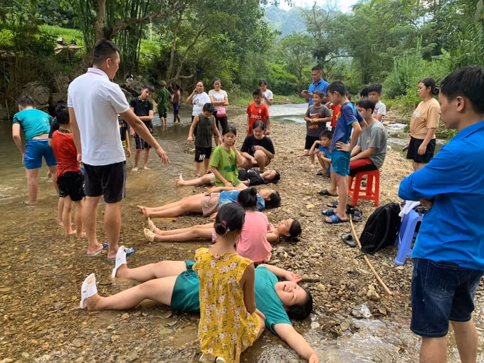 Mô hình "lớp học Công an xã" dành cho thanh thiếu nhi vùng sâu, vùng xa ảnh 4