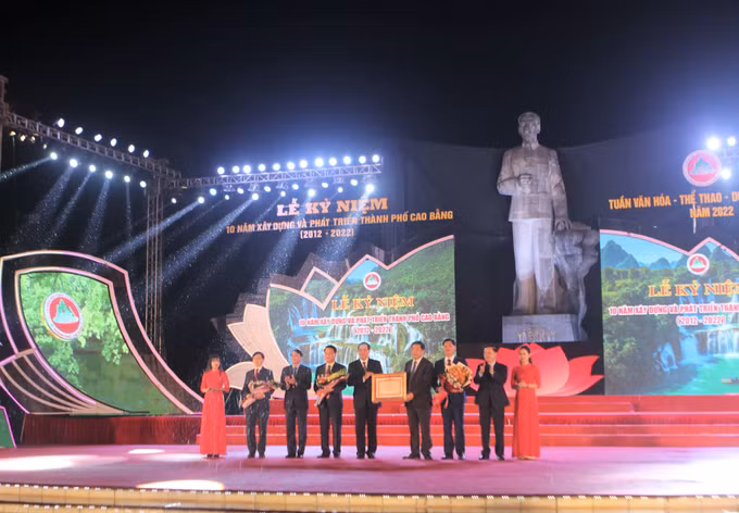 Phát triển thành phố Cao Bằng theo hướng hiện đại, xanh, bền vững và có bản sắc ảnh 2