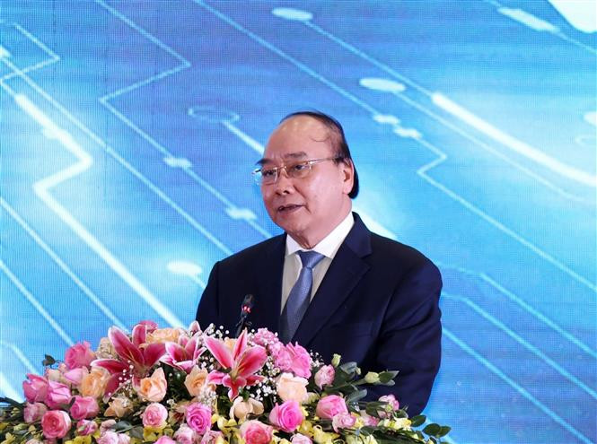 Thủ tướng Nguyễn Xuân Phúc phát biểu. Ảnh: Thống Nhất – TTXVN Thủ tướng Nguyễn Xuân Phúc: Nhanh chóng mở rộng mạng lưới khám, chữa bệnh từ xa ảnh 1