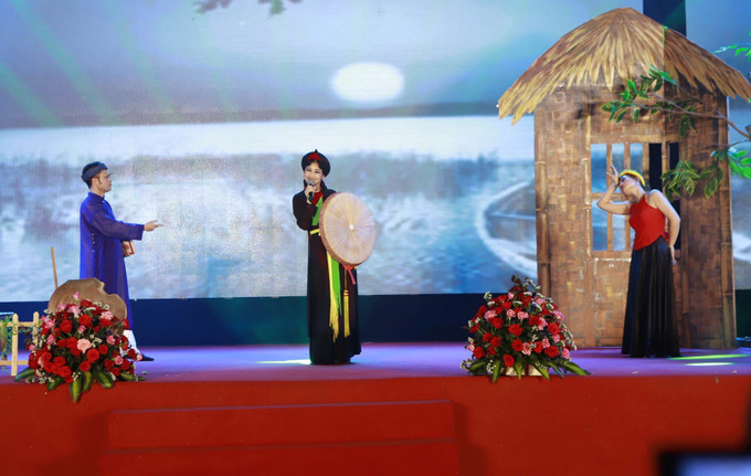 Rộn ràng Hội thi Dân ca, dân vũ các Câu lạc bộ nghệ thuật tỉnh Vĩnh Phúc ảnh 2