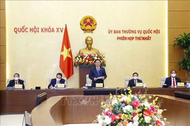 Chủ tịch Quốc hội Vương Đình Huệ phát biểu. Ảnh: Doãn Tấn - TTXVN Phiên họp thứ nhất, Ủy ban Thường vụ Quốc hội khóa XV: Đồng chí Trần Thanh Mẫn tiếp tục đảm nhiệm chức Phó Chủ tịch Thường trực Quốc hội ảnh 1