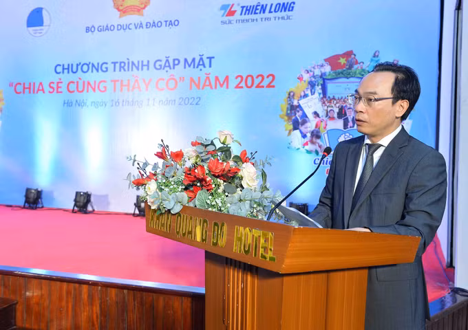 Mỗi thầy cô giáo là tấm gương sáng về sự tận tụy với nghề và không ngừng đổi mới ảnh 1