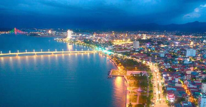 Thành phố Đồng Hới, tỉnh Quảng Bình. Ảnh: TTXVN phát Phấn đấu đến năm 2030, Quảng Bình trở thành tỉnh phát triển khá của khu vực miền Trung ảnh 1