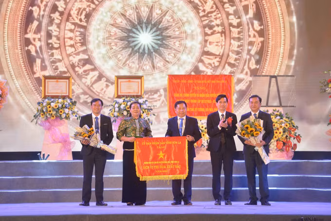 Đưa Sông Mã trở thành huyện phát triển khá của tỉnh Sơn La ảnh 4