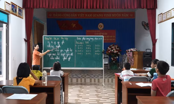 Cô giáo người Cao Lan giàu tình thương dành cho trẻ khuyết tật tỉnh Yên Bái ảnh 1