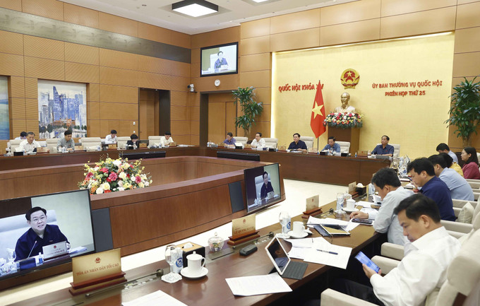 Quang cảnh phiên họp. Ảnh: Doãn Tấn - TTXVN Phiên họp 25 Ủy ban Thường vụ Quốc hội: Nghiên cứu phương án tối ưu về hưởng bảo hiểm xã hội một lần ảnh 1