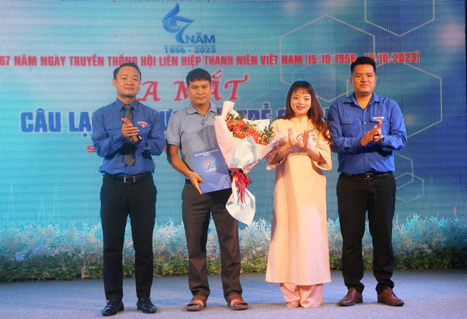 Ra mắt Câu lạc bộ Dược sỹ trẻ Sơn La. Ảnh: Phan Quân - TTXVN Thanh niên Sơn La tự hào viết tiếp trang sử Hội ảnh 2