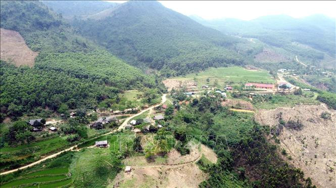 Một góc xã Hùng Lợi, huyện Yên Sơn (Tuyên Quang). Ảnh: Vũ Quang – TTXVN Tuyên Quang kiên quyết xóa bỏ tổ chức bất hợp pháp Dương Văn Mình trong vùng đồng bào Mông ảnh 3