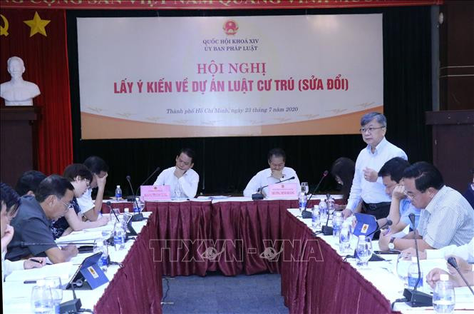 Đại biểu Quốc hội thành phố Hồ Chí Minh Trương Trọng Nghĩa phát biểu tại Hội nghị. Ảnh: Xuân Khu - TTXVN Dự án Luật Cư trú (sửa đổi): Đánh giá toàn diện việc xóa sổ hộ khẩu và điều kiện riêng đăng ký thường trú ảnh 1