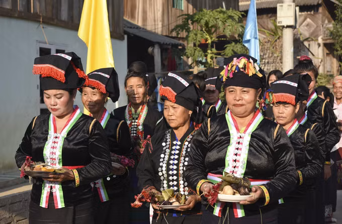 Độc đáo Tết hoa mào gà của dân tộc Cống ở xã biên giới Pa Thơm, Điện Biên ảnh 4