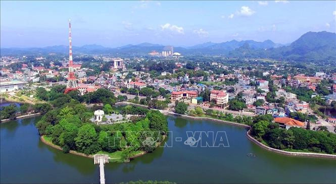 Một góc thành phố Tuyên Quang. Ảnh: Quang Đán – TTXVN Đổi mới, sáng tạo, đưa Tuyên Quang trở thành tỉnh phát triển khá trong khu vực miền núi phía Bắc ảnh 1