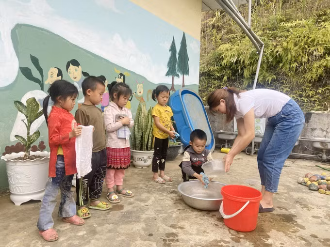 Thiếu nước sinh hoạt ở vùng cao Lai Châu ảnh 3