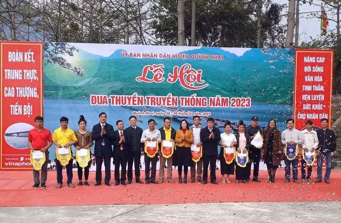 Lễ hội đua thuyền Quỳnh Nhai – Nét đẹp truyền thống của người dân vùng lòng hồ thủy điện Sơn La ảnh 4
