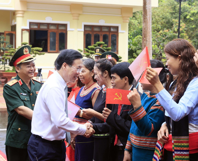 Chủ tịch nước Võ Văn Thưởng với đồng bào các dân tộc tỉnh Gia Lai. Ảnh: Thống Nhất – TTXVN Chủ tịch nước Võ Văn Thưởng thăm Binh đoàn 15 ảnh 6