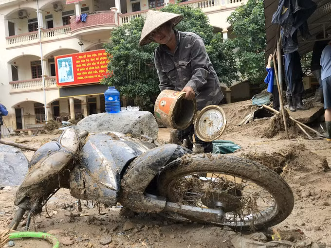 Lũ quét kinh hoàng ở biên giới Kỳ Sơn gây thiệt hại hơn 100 tỷ đồng ảnh 4