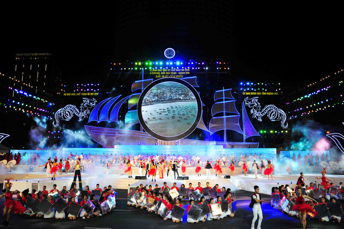 Hình ảnh Lễ khai mạc Festival Biển Nha Trang - Khánh Hòa 2019. Ảnh: baokhanhhoa.vn Festival Biển Nha Trang - Khánh Hòa 2023: Phát huy tính tự chủ của cộng đồng dân cư và du khách ảnh 1