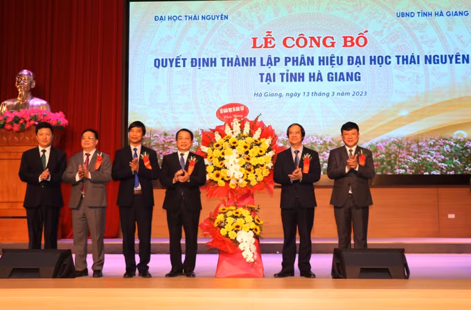 Công bố Quyết định thành lập Phân hiệu Đại học Thái Nguyên tại Hà Giang ảnh 2