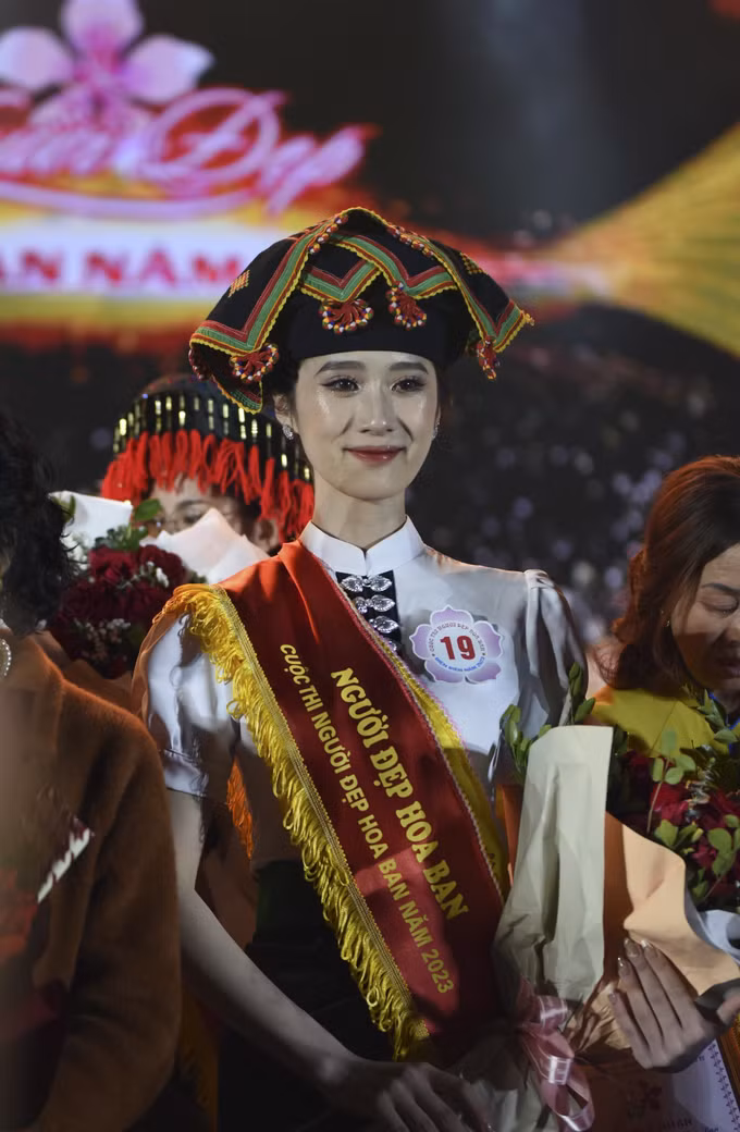 Nguyễn Thị Phương Uyên đăng quang Người đẹp Hoa Ban 2023 ảnh 2