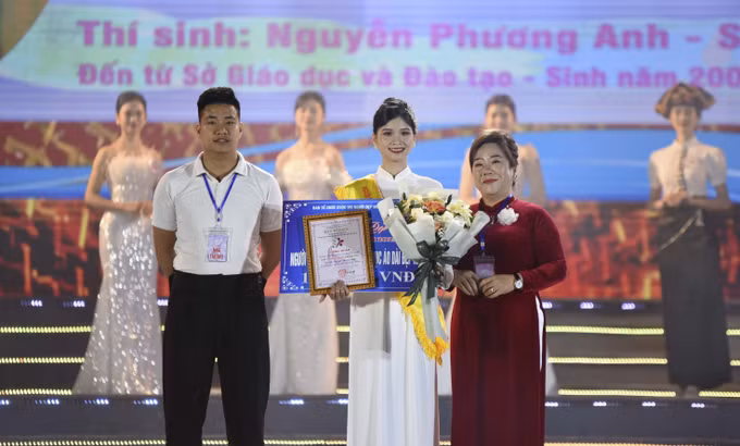 Nguyễn Thị Phương Uyên đăng quang Người đẹp Hoa Ban 2023 ảnh 5