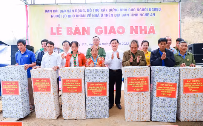 Nghệ An hỗ trợ xây dựng nhà ở cho gia đình khó khăn ảnh 1