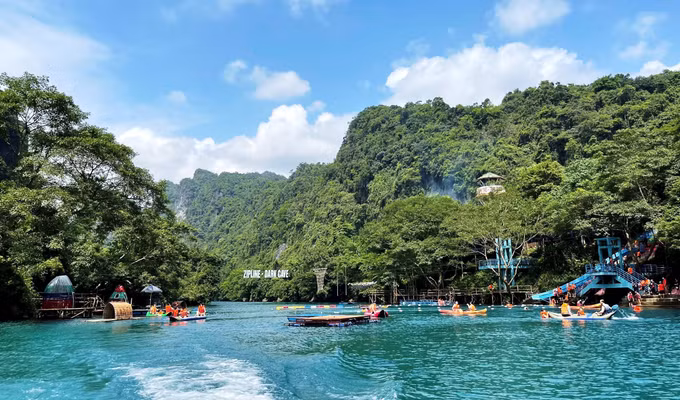 Phong Nha - Kẻ Bàng hấp dẫn, thu hút đông du khách dịp nghỉ lễ 30/4-1/5 ảnh 3