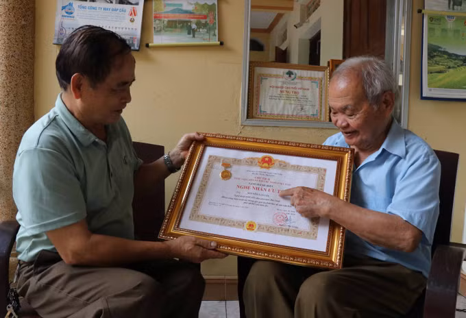 Nghệ nhân Nhân dân Nguyễn Văn Cầu: “Bảo tàng sống” của Dân ca Quan họ Bắc Ninh ảnh 1