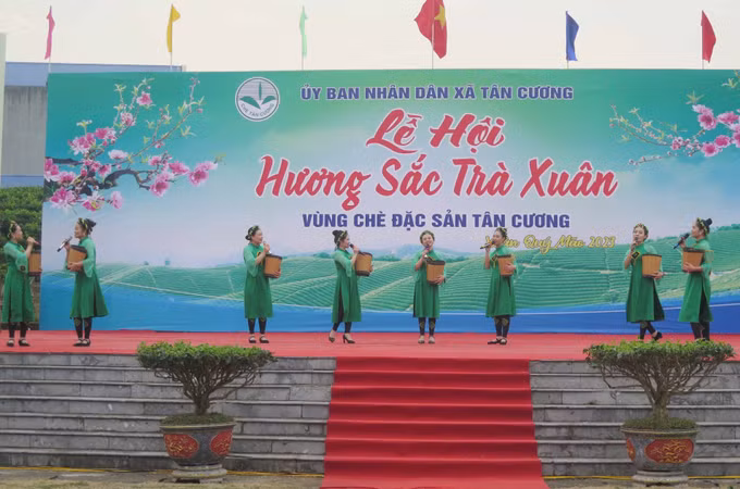 Lễ hội “Hương sắc trà Xuân - vùng chè đặc sản Tân Cương” ảnh 1
