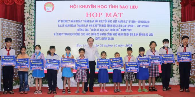 15 năm Ngày Khuyến học Việt Nam 2/10: Thúc đẩy sự học trong toàn dân ảnh 1