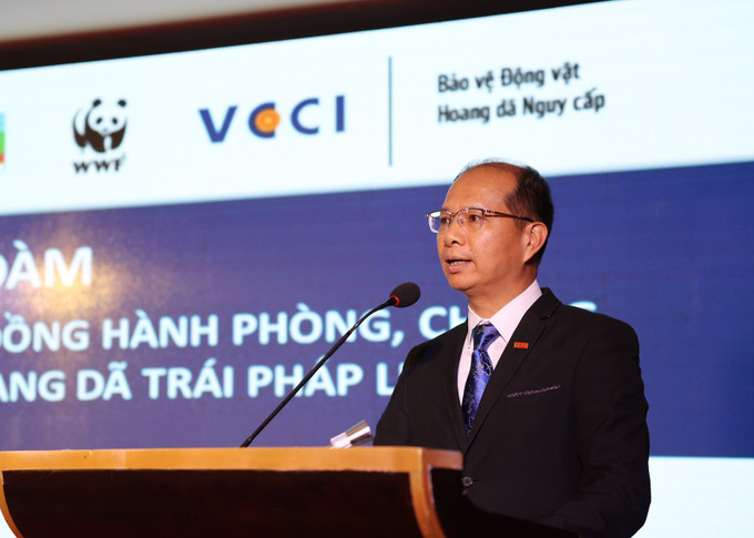 Ông Nguyễn Hữu Nam, Phó giám đốc Liên đoàn Thương mại và Công nghiệp Việt Nam (Chi nhánh thành phố Hồ Chí Minh), phát biểu tại buổi tọa đàm. Ảnh: Tuấn Anh – TTXVN Cộng đồng doanh nghiệp chung tay bảo vệ động vật hoang dã ảnh 3