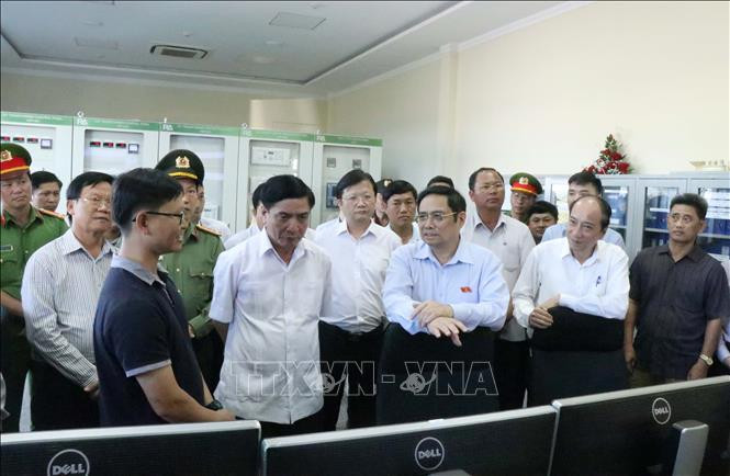 Trưởng Ban Tổ chức Trung ương Phạm Minh Chính thăm và làm việc tại Nhà máy điện năng lượng mặt trời cụm Sêrêpôk 1 và Quang Minh, xã Ea Wer, huyện Buôn Đôn (Đắk Lắk). Ảnh: Tuấn Anh – TTXVN Trưởng Ban Tổ chức Trung ương Phạm Minh Chính thăm và làm việc tại Đắk Lắk ảnh 2