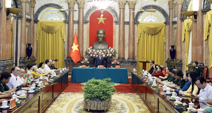 Chủ tịch nước Nguyễn Xuân Phúc: Công tác chăm sóc, hỗ trợ người có công cần sự chung tay toàn xã hội ảnh 1