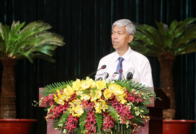 Phó Chủ tịch Ủy ban nhân dân Thành phố Hồ Chí Minh Võ Văn Hoan phát biểu tại Hội nghị. Ảnh: Thu Hương - TTXVN Lan tỏa sâu rộng phong trào "Toàn dân đoàn kết xây dựng đời sống văn hóa" ảnh 1