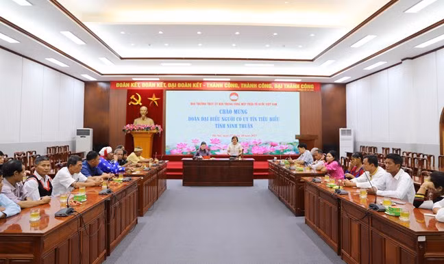 Phát huy vai trò của đội ngũ người có uy tín trong đồng bào dân tộc thiểu số tỉnh Ninh Thuận ảnh 1