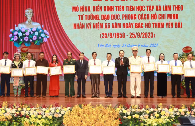 Yên Bái tuyên dương 65 tập thể, cá nhân điển hình, tiên tiến học tập và làm theo Bác ảnh 1