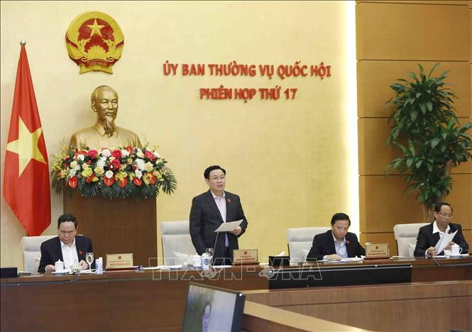 Chủ tịch Quốc hội Vương Đình Huệ phát biểu khai mạc. Ảnh: An Đăng - TTXVN Khai mạc Phiên họp thứ 17 Ủy ban Thường vụ Quốc hội ảnh 1