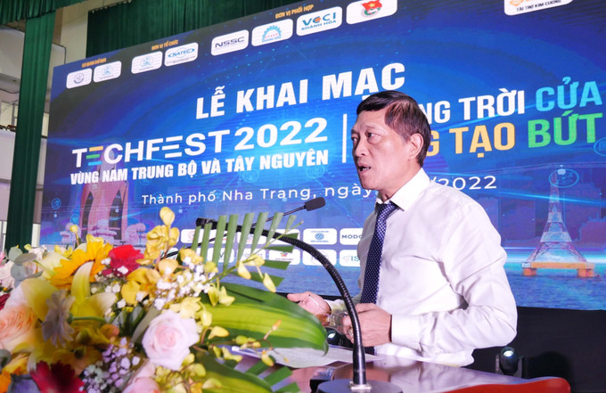 Ông Trần Văn Tùng, Thứ trưởng Bộ Khoa học và Công nghệ, phát biểu tại Lễ khai mạc Techfest. Ảnh: Đặng Tuấn –TTXVN Liên kết trung tâm hỗ trợ khởi nghiệp sáng tạo vùng Nam Trung bộ và Tây Nguyên ảnh 2