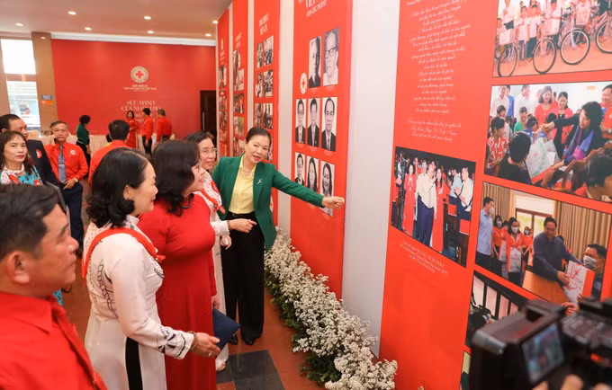 Đại hội đại biểu toàn quốc Hội Chữ thập đỏ Việt Nam lần thứ XI: Khai mạc triển lãm "Hệ sinh thái nhân đạo" ảnh 5