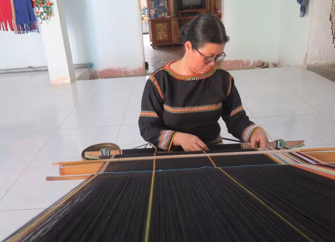 Bảo tồn, phát huy nghề dệt thủ công truyền thống của dân tộc Bahnar ảnh 2