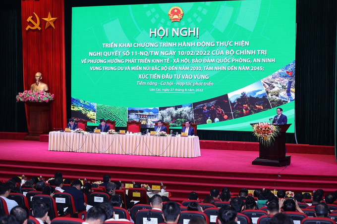 Thủ tướng Phạm Minh Chính phát biểu tại Hội nghị triển khai Nghị quyết số 11-NQ/TW. Ảnh: Dương Giang-TTXVN Thủ tướng Phạm Minh Chính: Thực hiện Nghị quyết 11-NQ/TW cần có cách tiếp cận tổng thể gắn với giải pháp cụ thể, linh hoạt, hiệu quả, sát thực tiễn ảnh 1